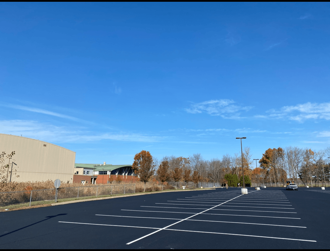 Connecticut commercial parking lot asphalt maintenance and striping